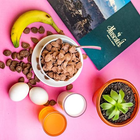 Muscatel Central Hotel - Dzeemkhang 강토크 외부 사진
